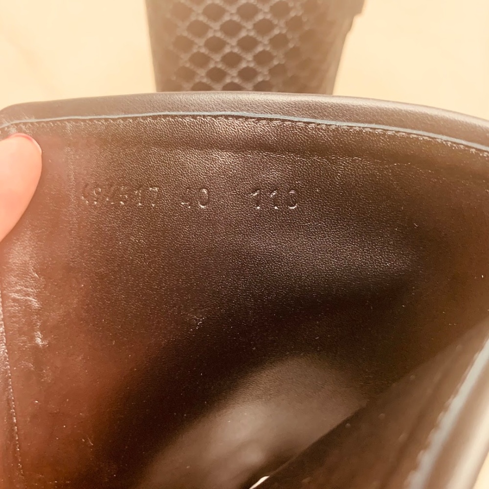 🌟NEW GUCCI Black Microguccissima Leather Boots 🌟 - Picture 7 of 17